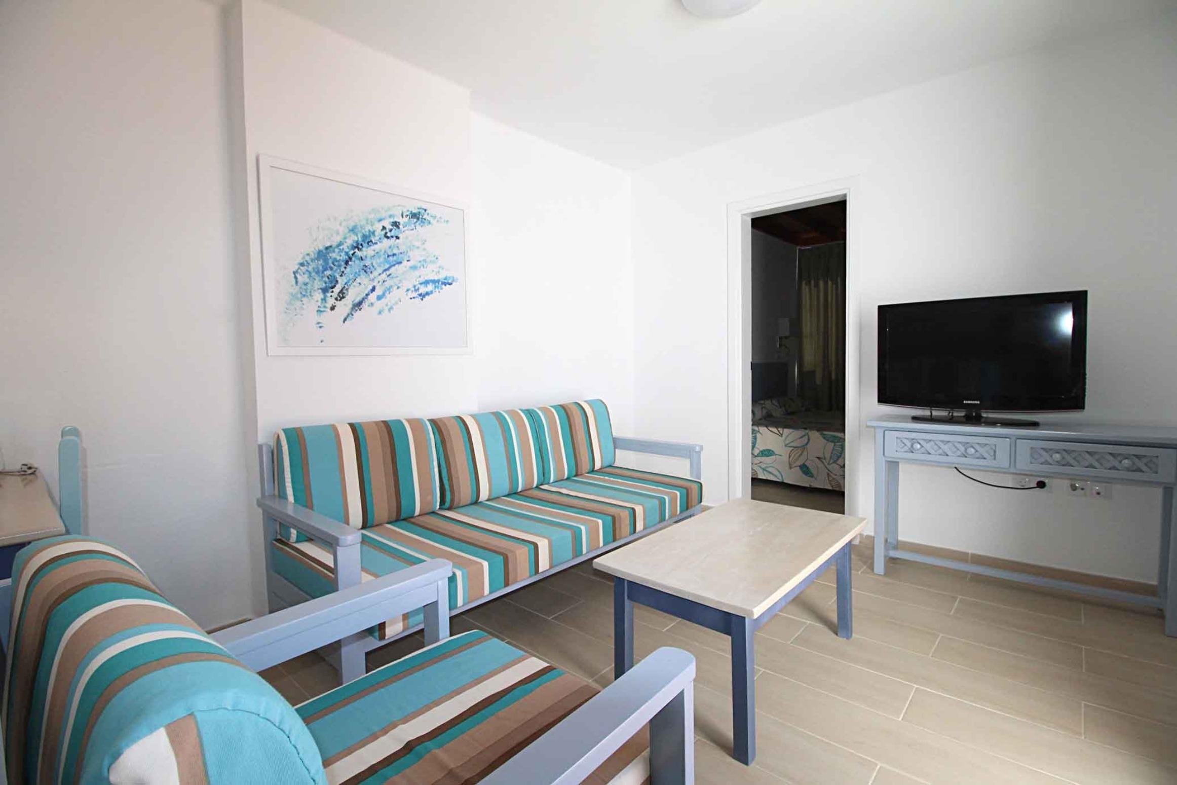 Tulipanes Apartahotel 2*